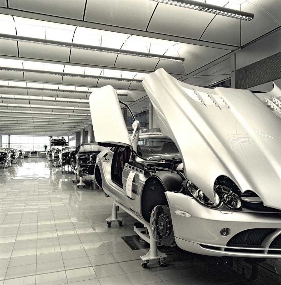  Mercedes-Benz SLR McLaren 2003 года  (фото 5 из 319)
